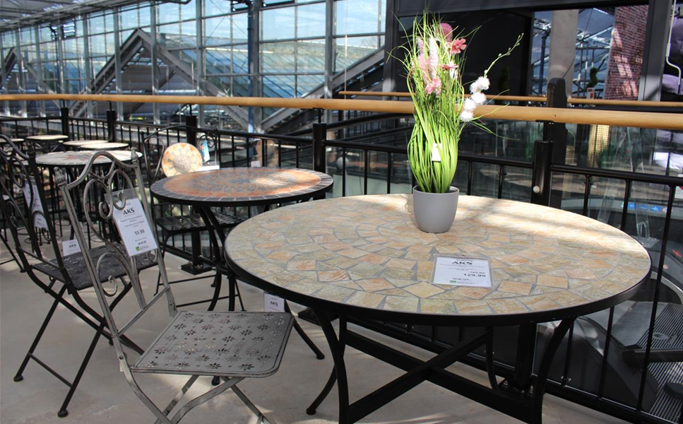 Gartenmöbel mit - Mosaik