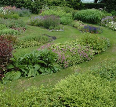 Allgemeine Gartenarbeit im April Allgemeine Gartenarbeit im April
