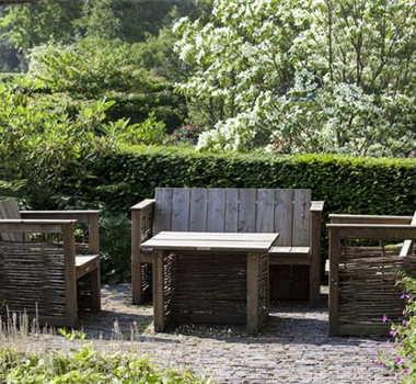 GARTENARBEITEN VOR DEM WINTER