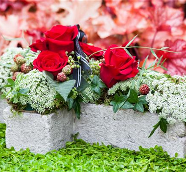 ALLERHEILIGEN - EIN FEIERTAG DER HOFFNUNG ALLERHEILIGEN - EIN FEIERTAG DER HOFFNUNG