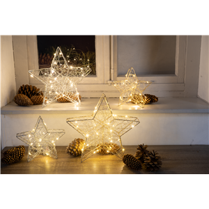 DEKORATIVE BELEUCHTUNG IN DER WEIHNACHTSZEIT FüR INNEN.