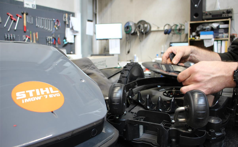 Werkstatt - Reparatur und Wartung Werkstatt - Reparatur und Wartung